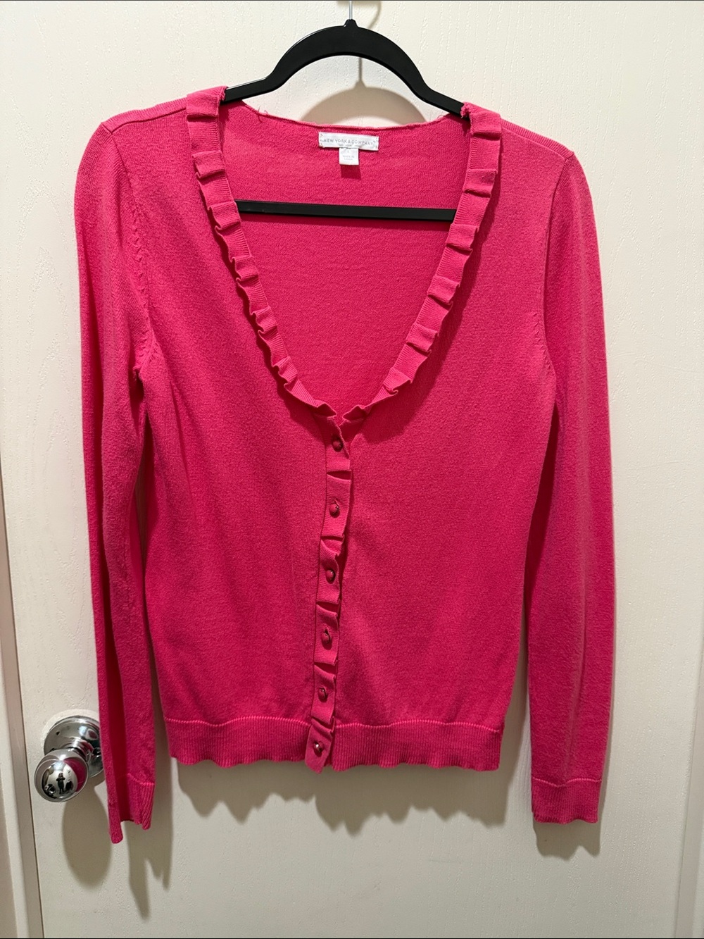 New York & Company Hot Pink Ruffled V-Neck Button Cardigan